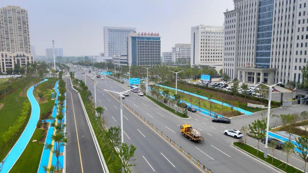 澴川路海绵化改造鸟瞰图(市住建局 供图).jpg
