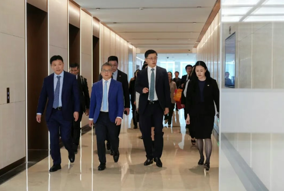 SHIAC新闻｜新加坡律政部长兼内政部第二部长唐振辉一行到访上海国际仲裁中心