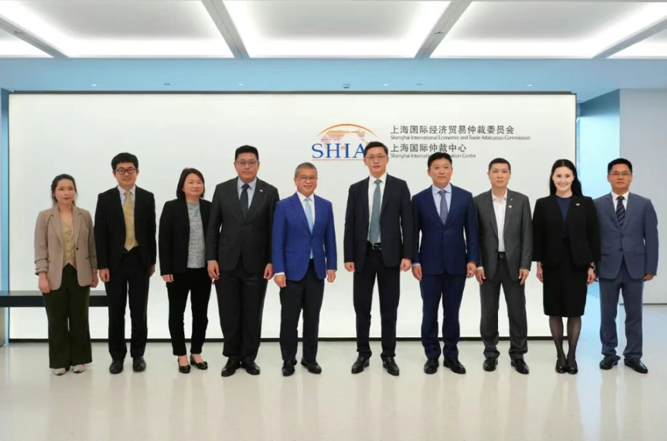 SHIAC新闻｜新加坡律政部长兼内政部第二部长唐振辉一行到访上海国际仲裁中心