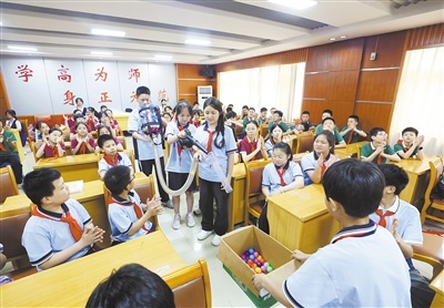 南昌:趣味活动迎“六一”(图)