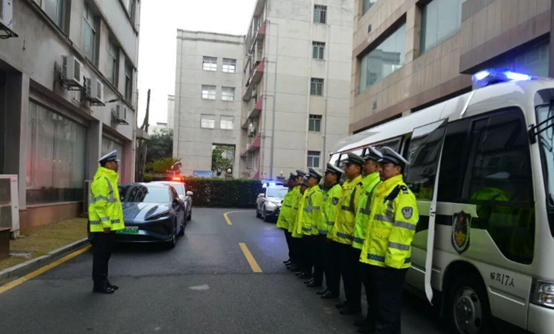 全警都是战斗员
