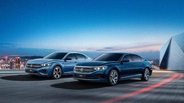 燃油车“甩卖”也难卖：全线降价救不了溃败，市场逻辑已彻底反转