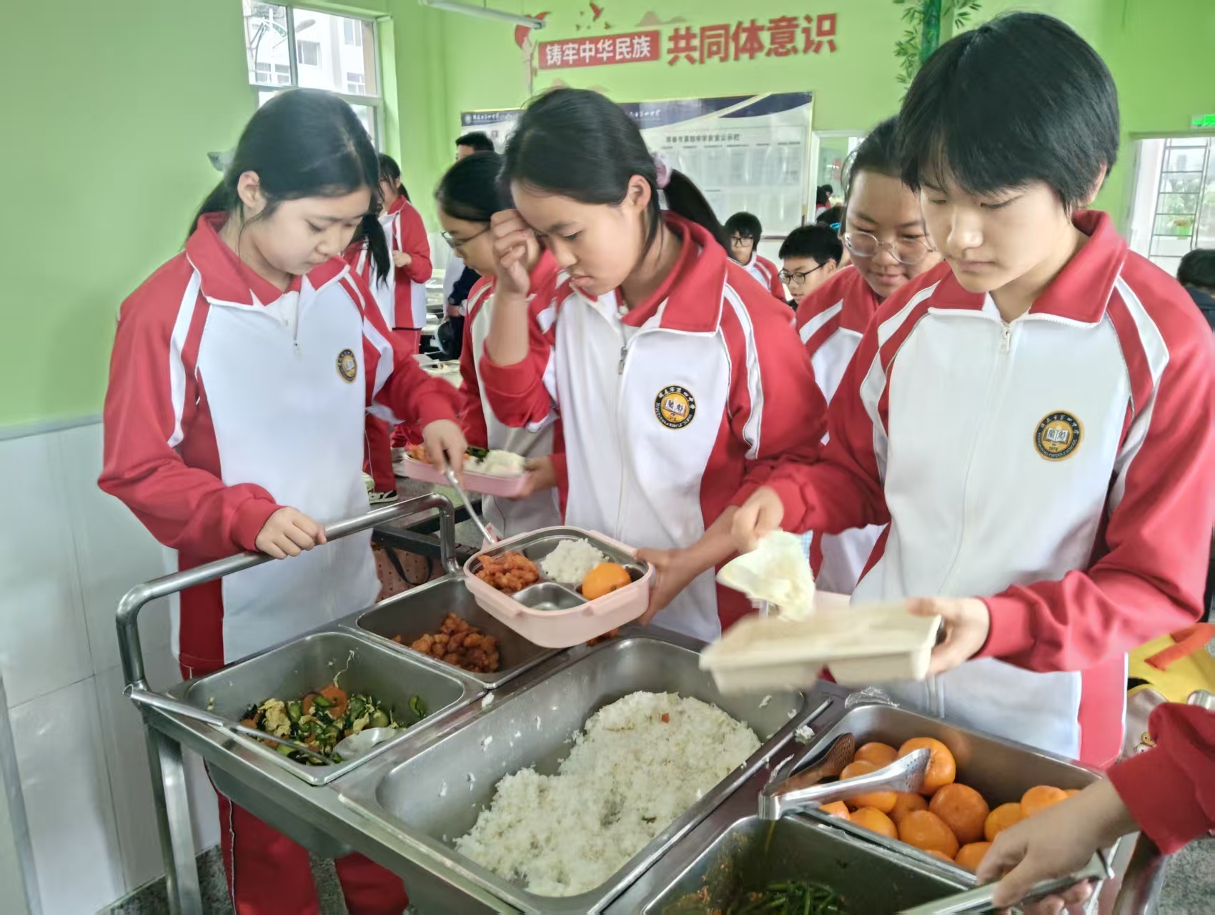 聚焦急难愁盼 筑牢食安防线 珲春市全方位升级校园餐饮服务