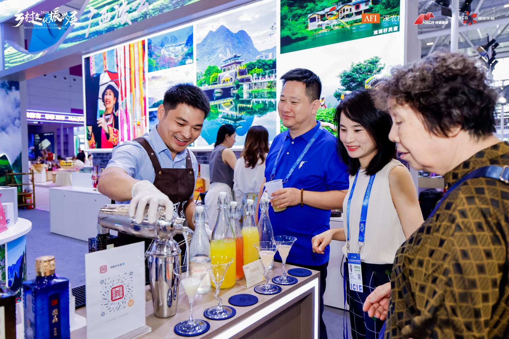 “城乡共振&middot;山河应答”  ——第二十二届文博会乡村文化振兴展的答卷
