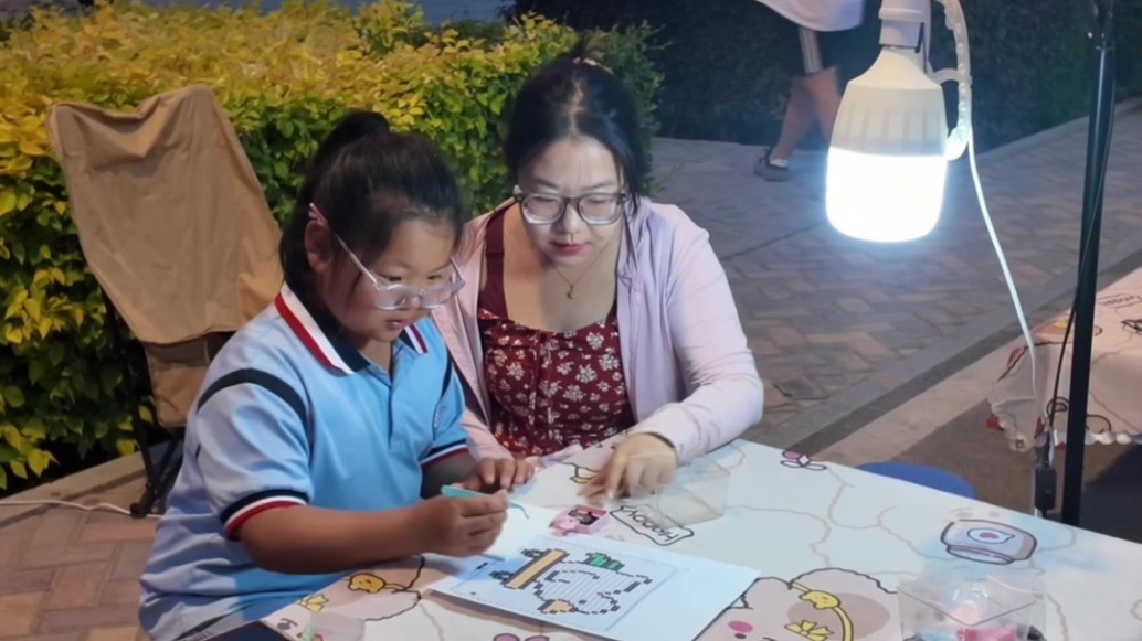 旧厂房玩出新潮流　甘肃肃州后备箱夜市等你打卡