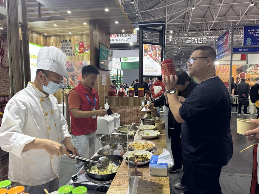 一场舌尖上的辣味盛宴正在上演