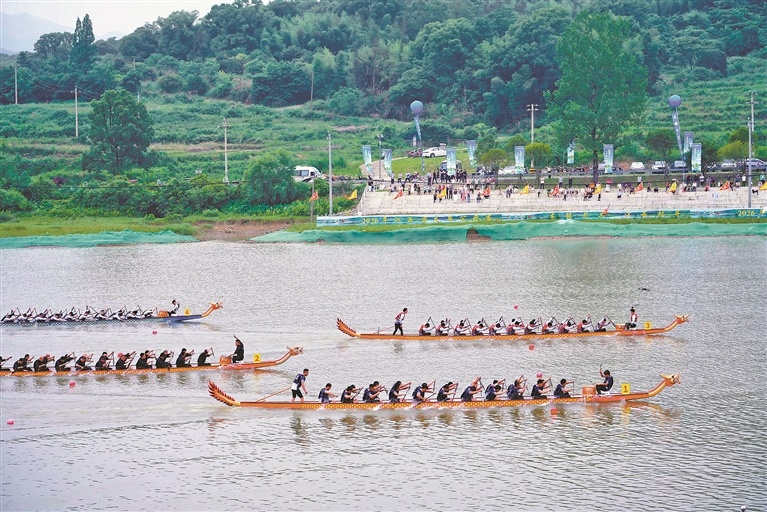 2026年江西省龙舟公开赛 16支龙舟劲旅奋楫争先