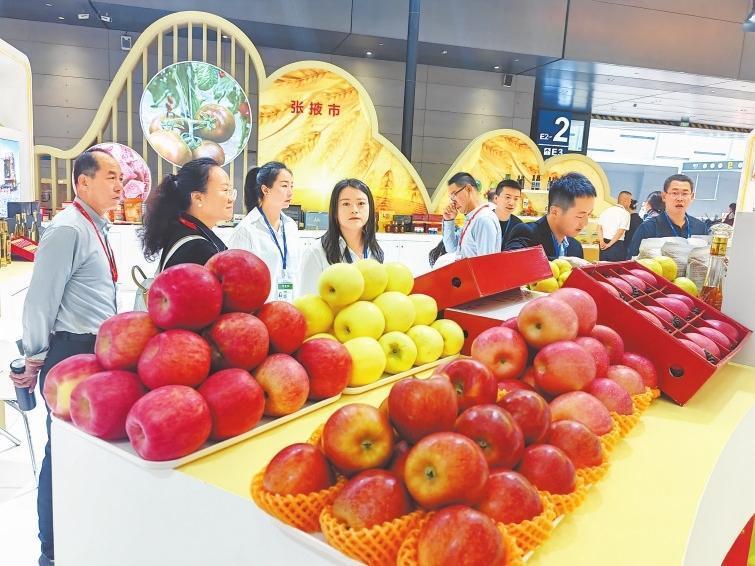 庆阳苹果亮相第二十五届中国中部（湖南）农业博览会　新甘肃&middot;甘肃日报记者　王朝霞