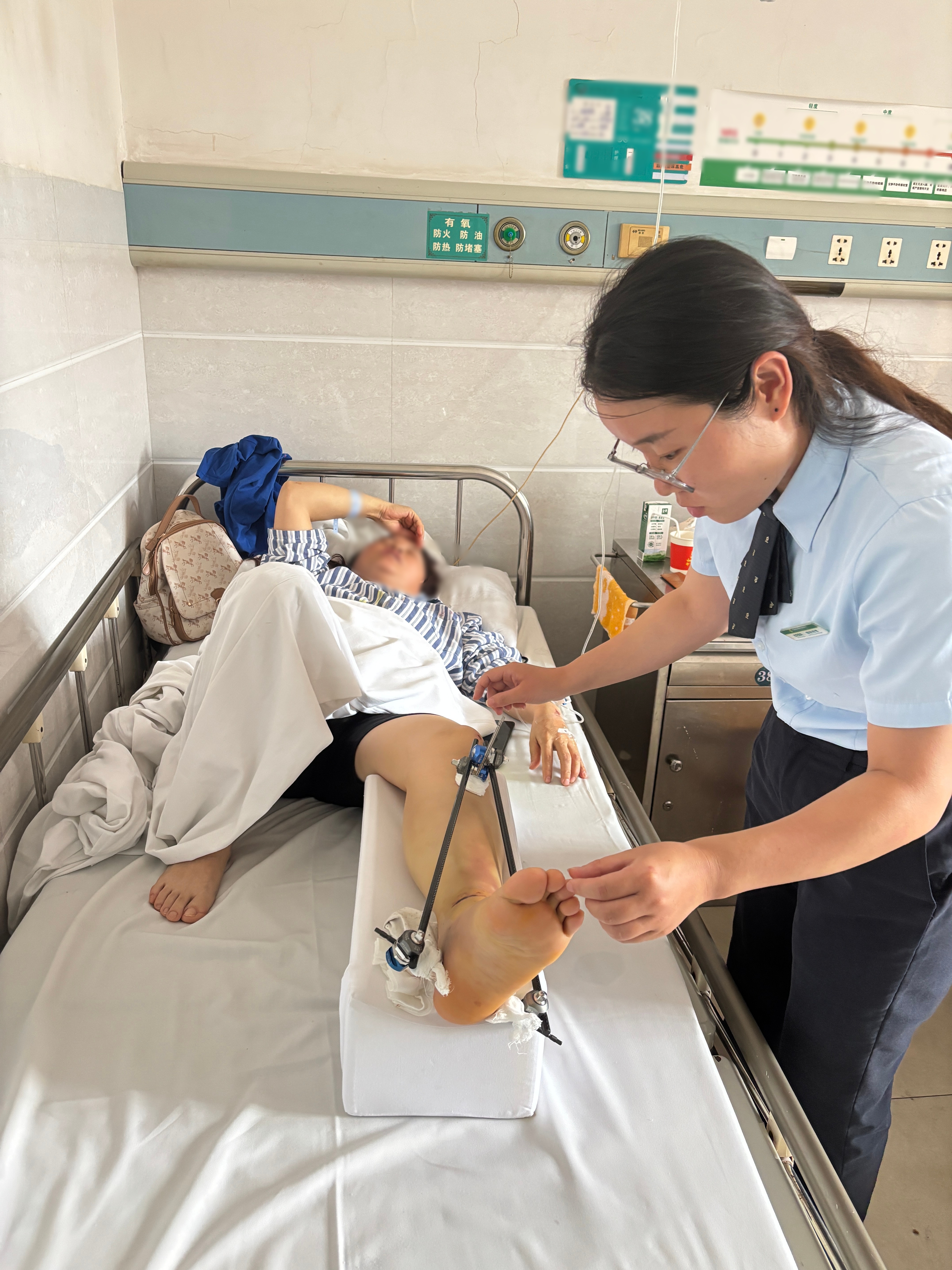 一通求助电话，一场邮储奔赴：“她们像家人一样照顾我”