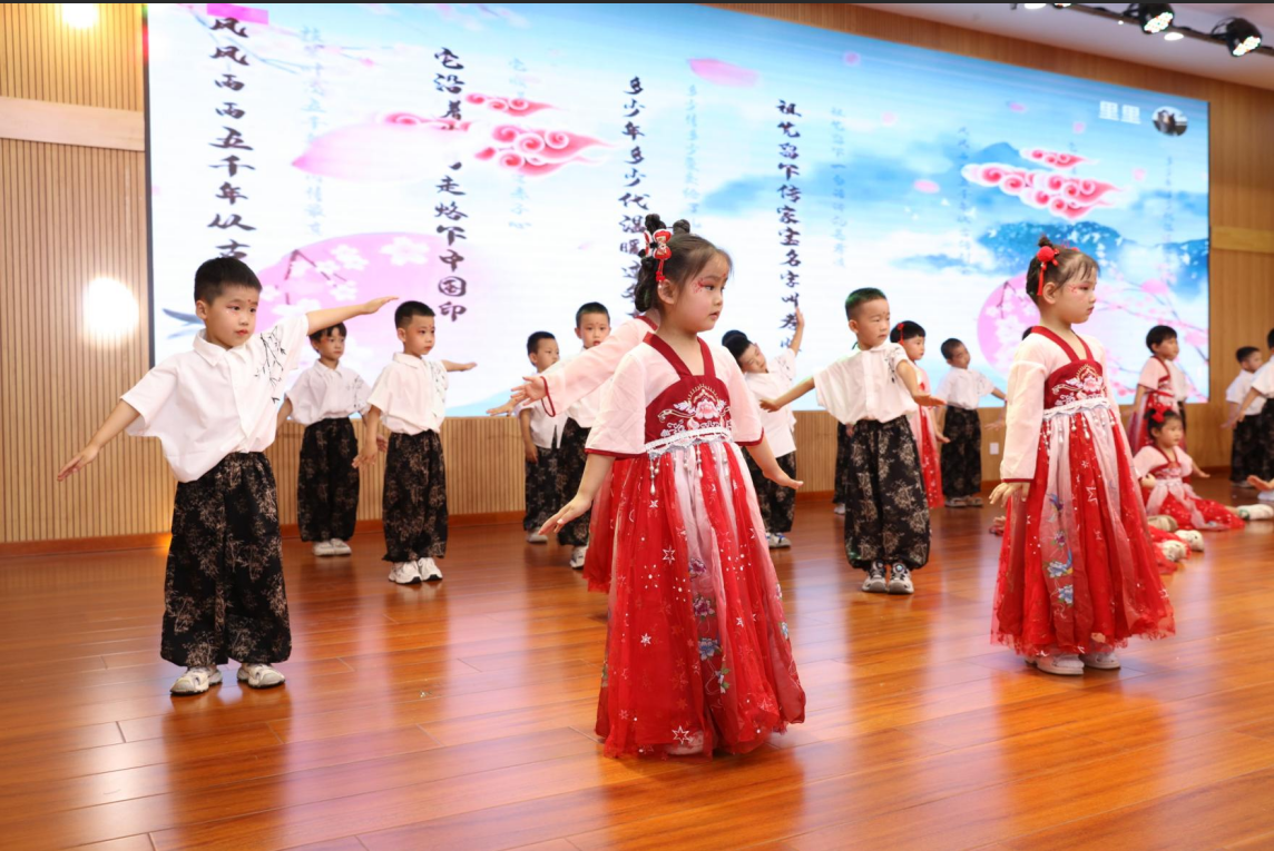 石家庄市元氏县第一实验幼儿园欢庆“六一”国际儿童节