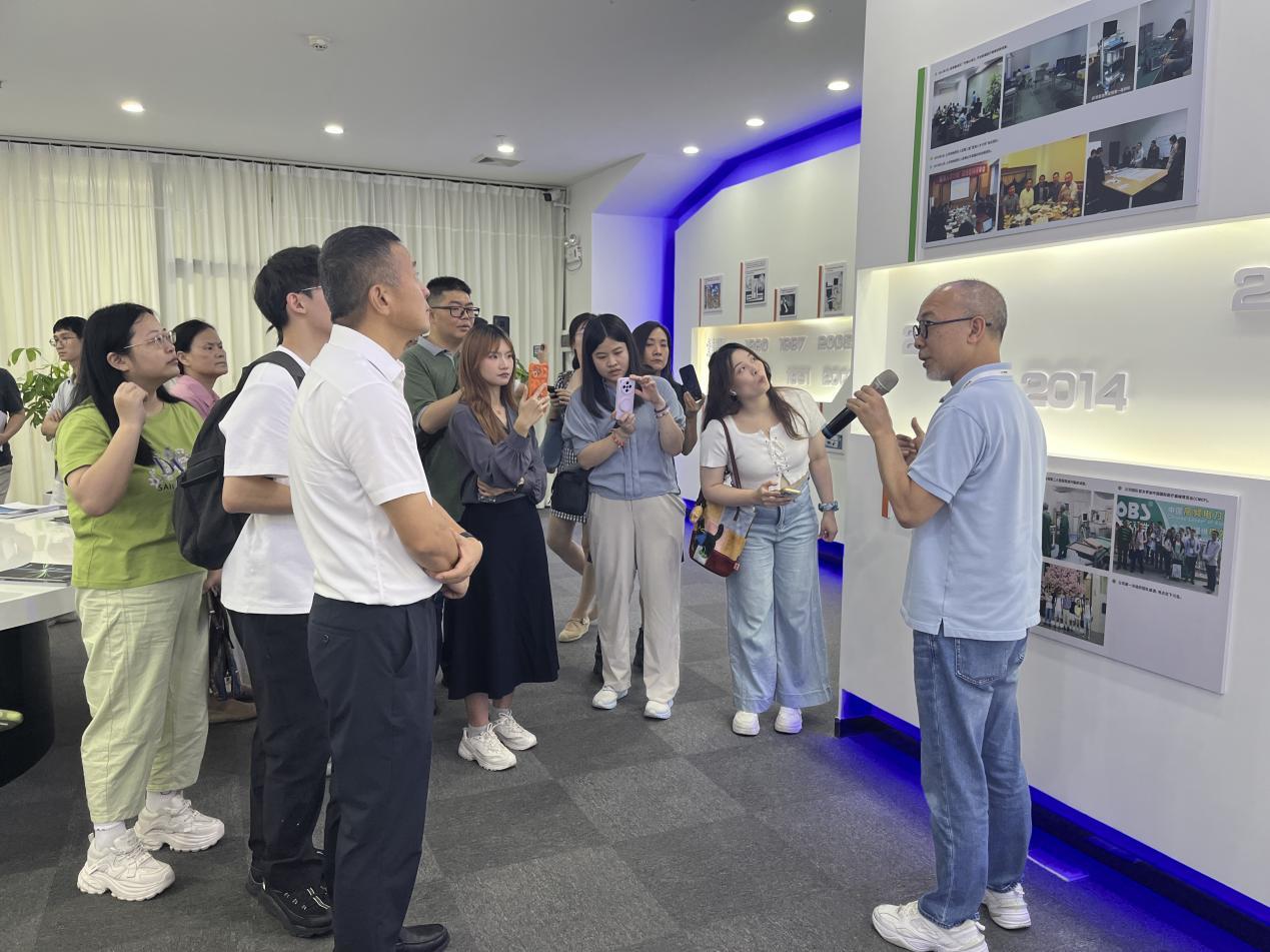 图为：现场调研欧谱曼迪