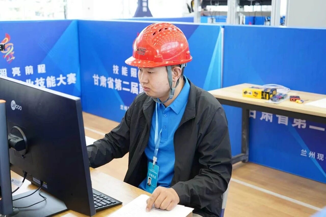 选手认真参赛
