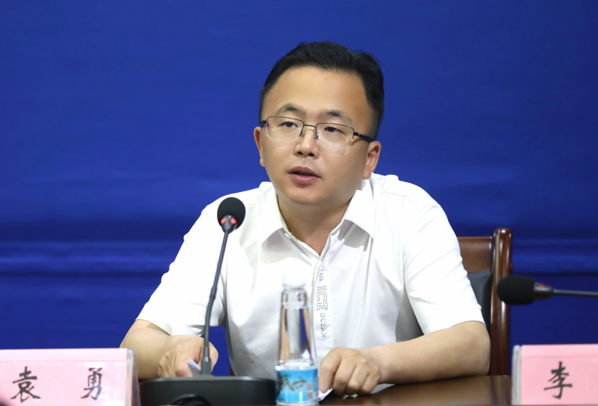 九江市体育局党组书记、局长袁勇