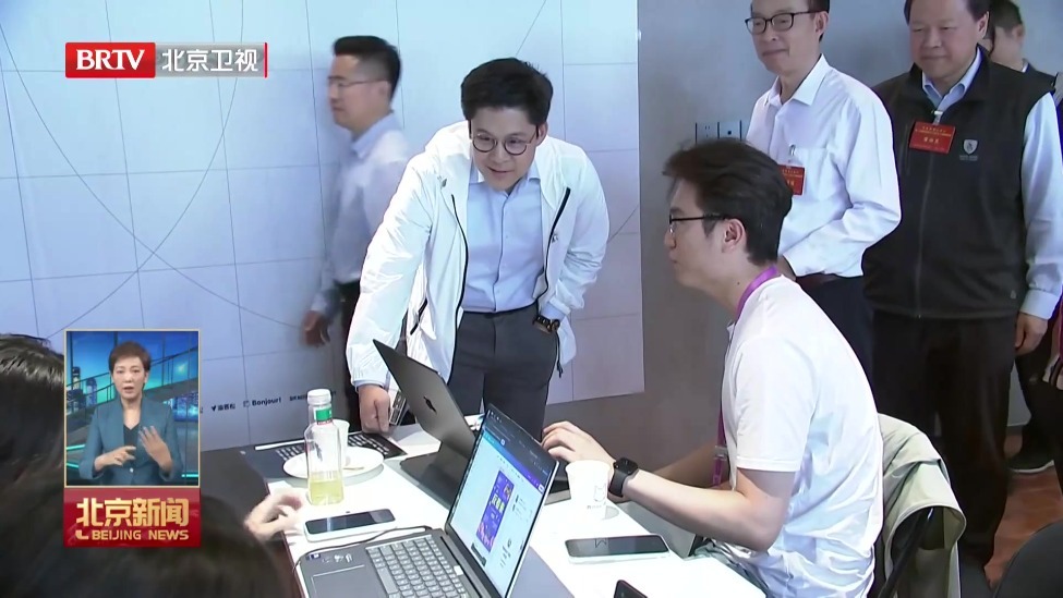 尹力会见香港全国人大代表专题调研组 李秀领一同会见