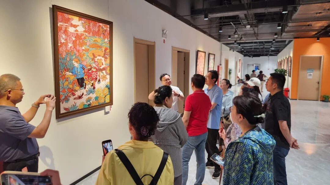 “春雨”润边疆 齐鲁情意长——山东“文化润疆”主题旅游列车集中展演推广活动在乌鲁木齐火热举行