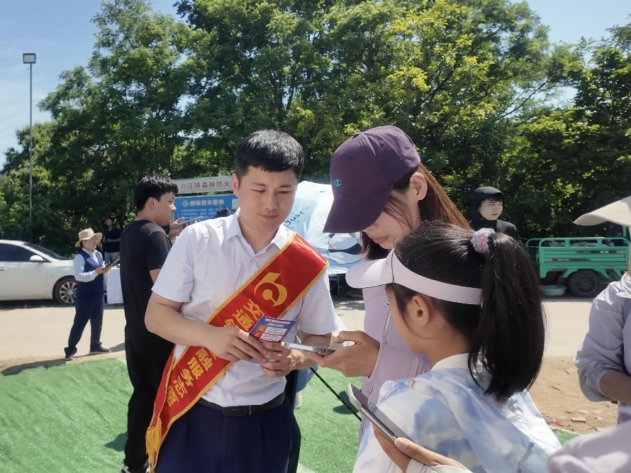 金融宣教进山野 消保护航惠民生 | 交行青岛胶南支行借力乡村盛会 守护金融权益 数智温暖民生