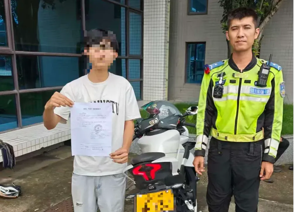 静音行动护航中高考：中山坦洲交警查获改装炸街摩托，责令恢复原貌