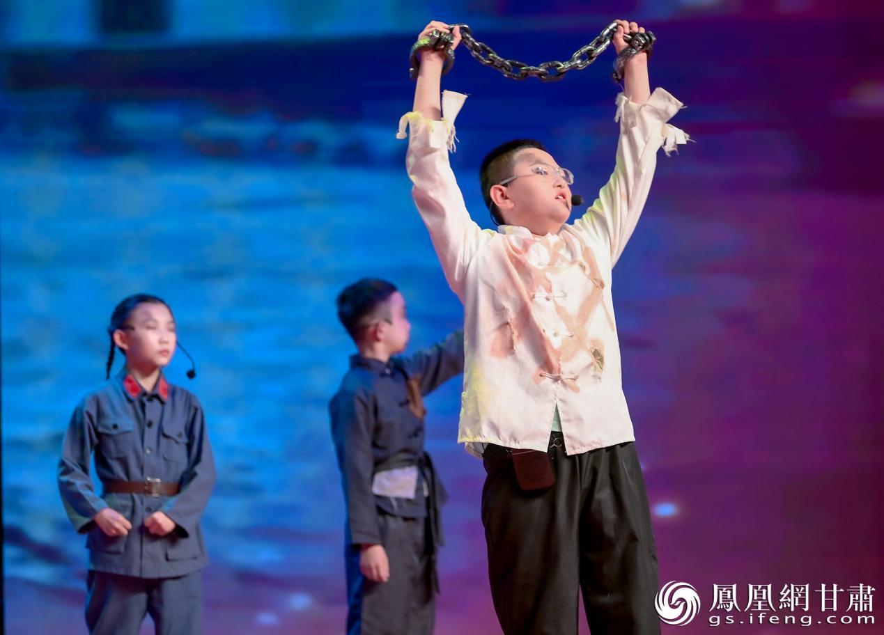 情景剧《血色芳华》重温革命岁月，传承红色基因。李德宇　摄