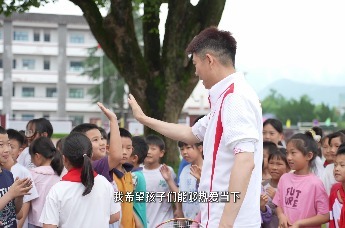 专访龚伟杰｜热爱当下 期待明天 拥抱未来