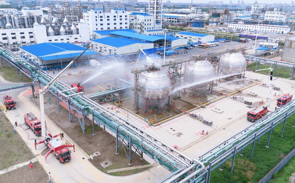 潍坊滨海区举行2026年“安全生产月”活动启动仪式暨地震灾害综合应急演练