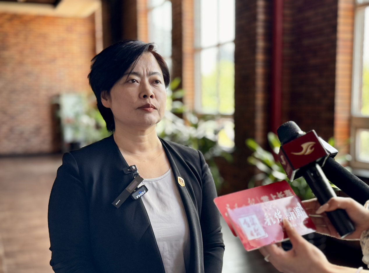 吉林动画学院党委副书记、副校长王晓岩接受媒体采访