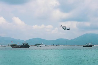 商渔共治练精兵 海陆空联动守平安 ——2026年汕尾商渔船碰撞海上综合应急演练圆满举行