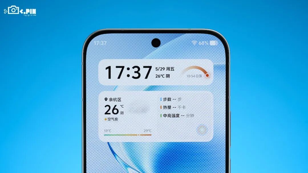 一个还在用24年中端芯的手机,是怎么把销量干到200多万的