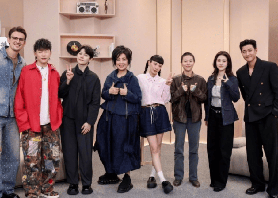 《歌手》制片人回应选曲争议,称选曲决定权在歌手手里 《歌手》制片人回应选曲争议,称选曲决定权在歌手手里