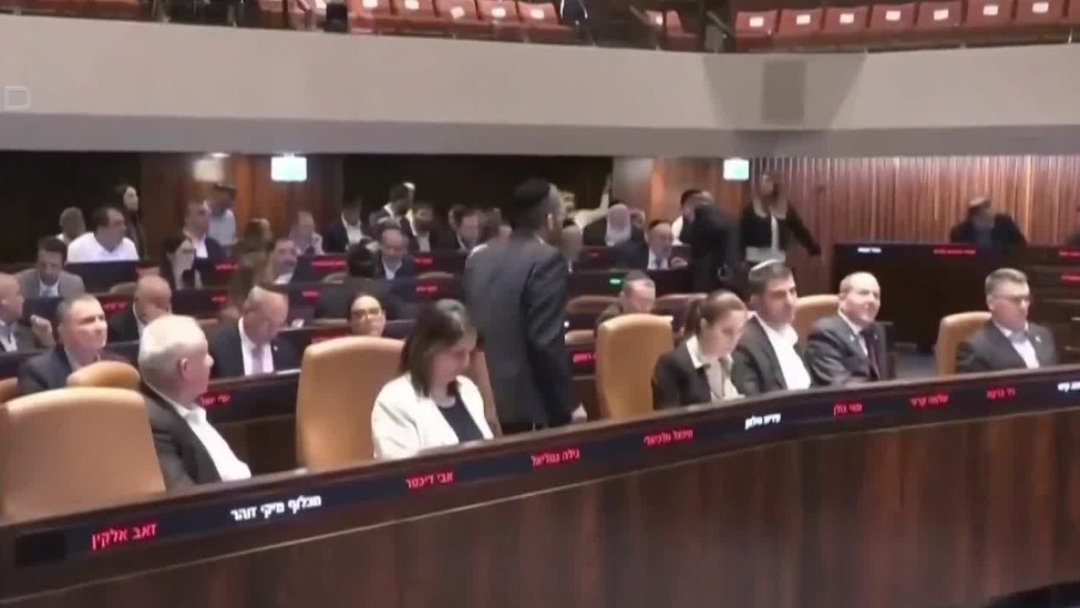 英媒：内塔尼亚胡支持率暴跌