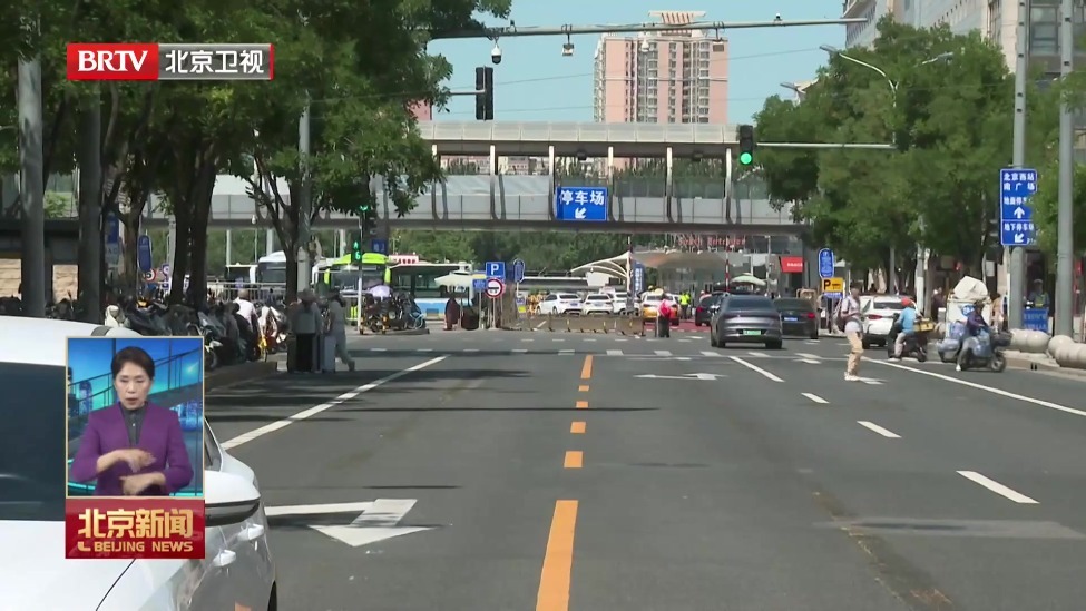 拓宽车道 拉长蓄车空间 广莲路通行状况改善