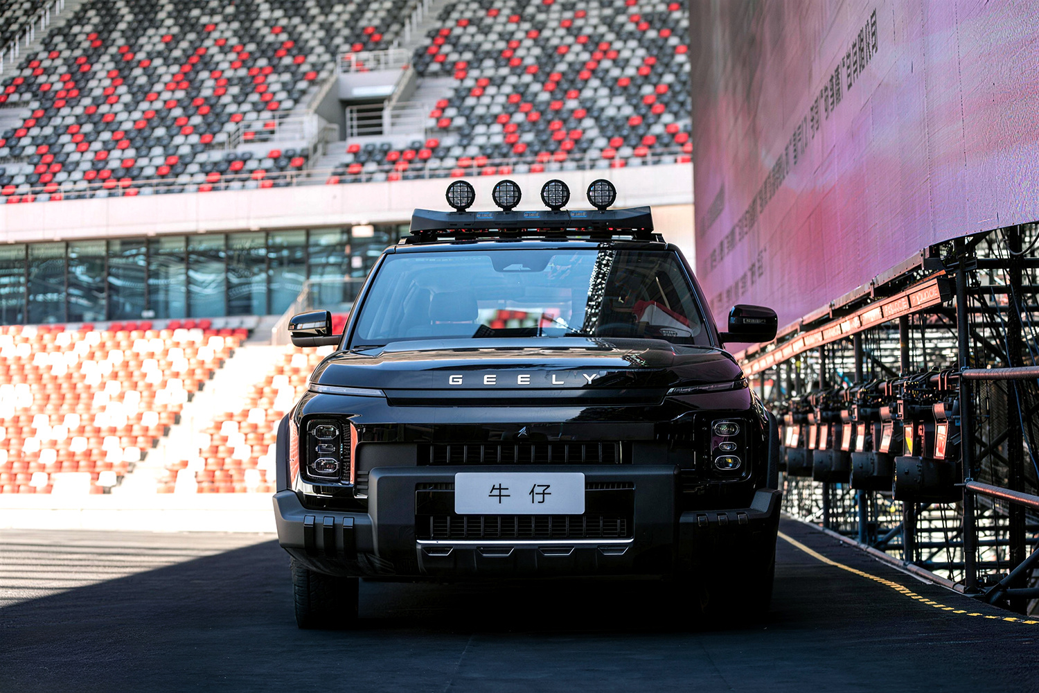 配置升级/全新武士黑车身色 2026款吉利牛仔限时优享价7.59万元起