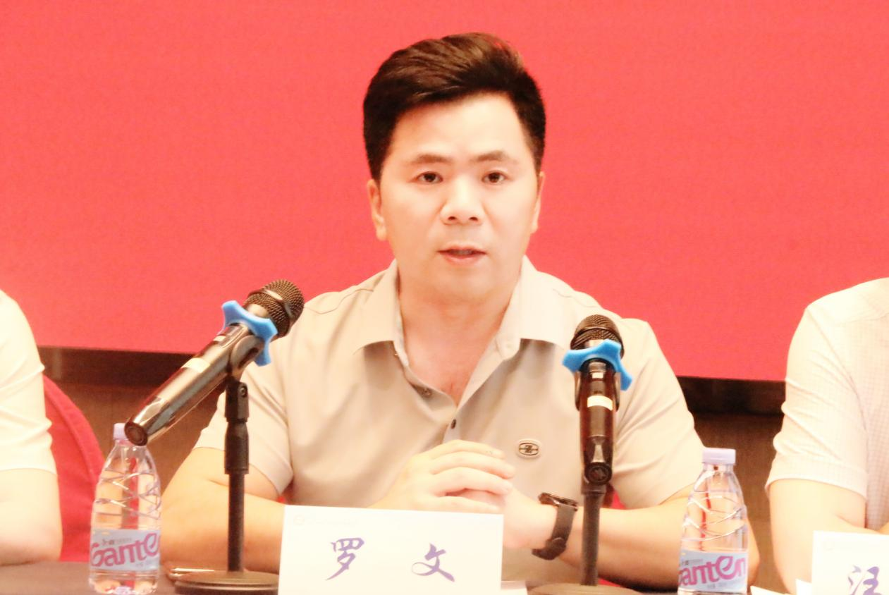 常德市卫健委医政科负责人罗文在培训会上讲话