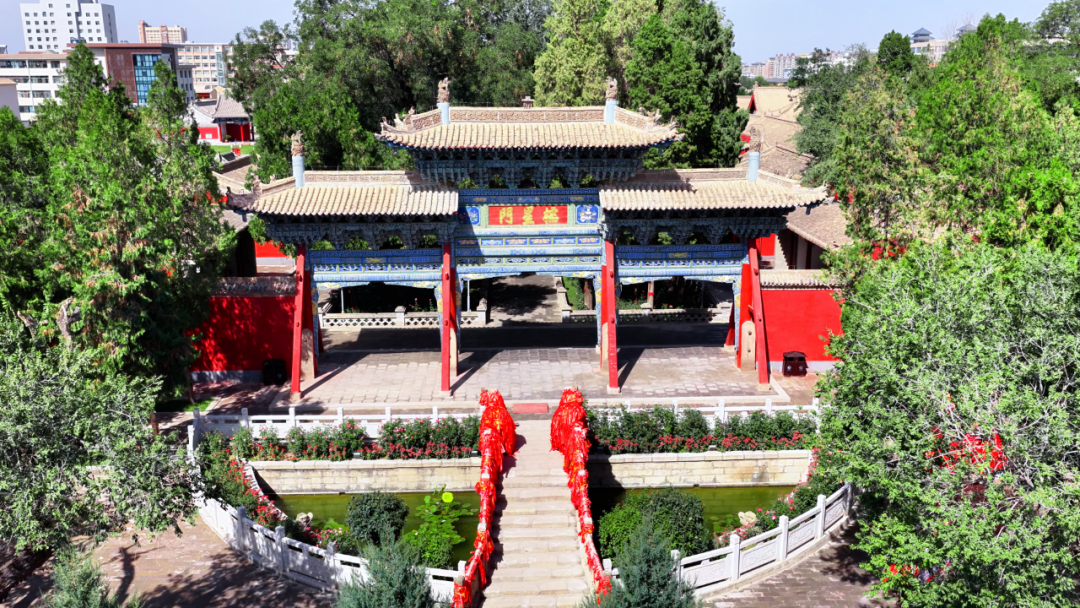 摄影：吴剑斌