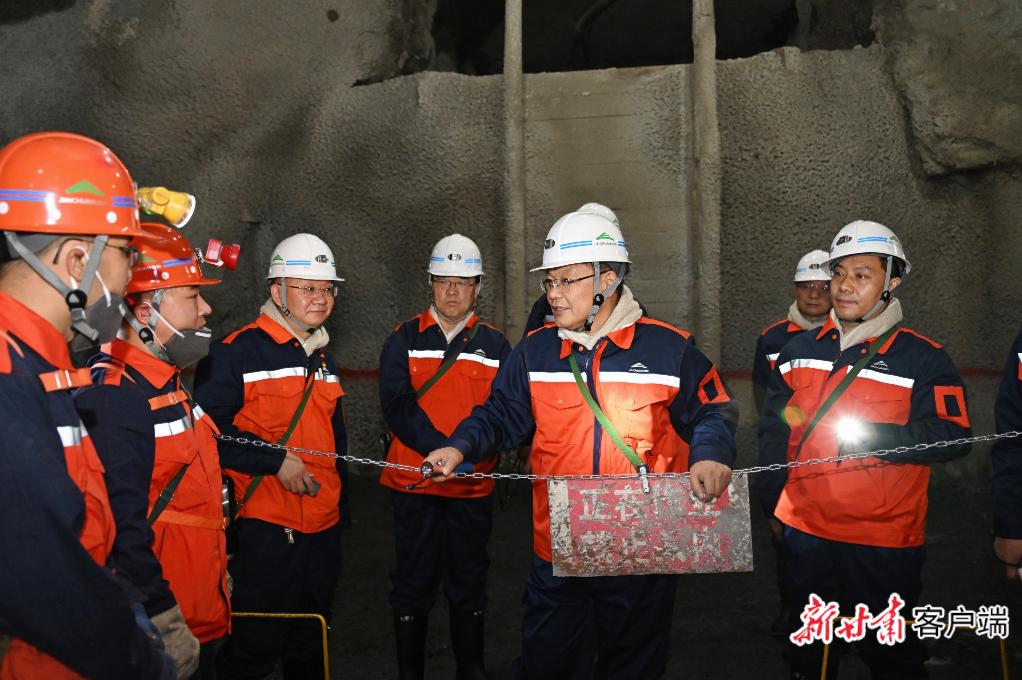 6月3日至4日,省委副书记、省长任振鹤在金昌市调研。新甘肃·甘肃日报记者 盛学卿