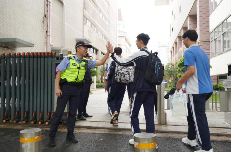 硬核守护筑平安 暖心服务伴征程 深圳公安全警动员全力护航高考平安有序