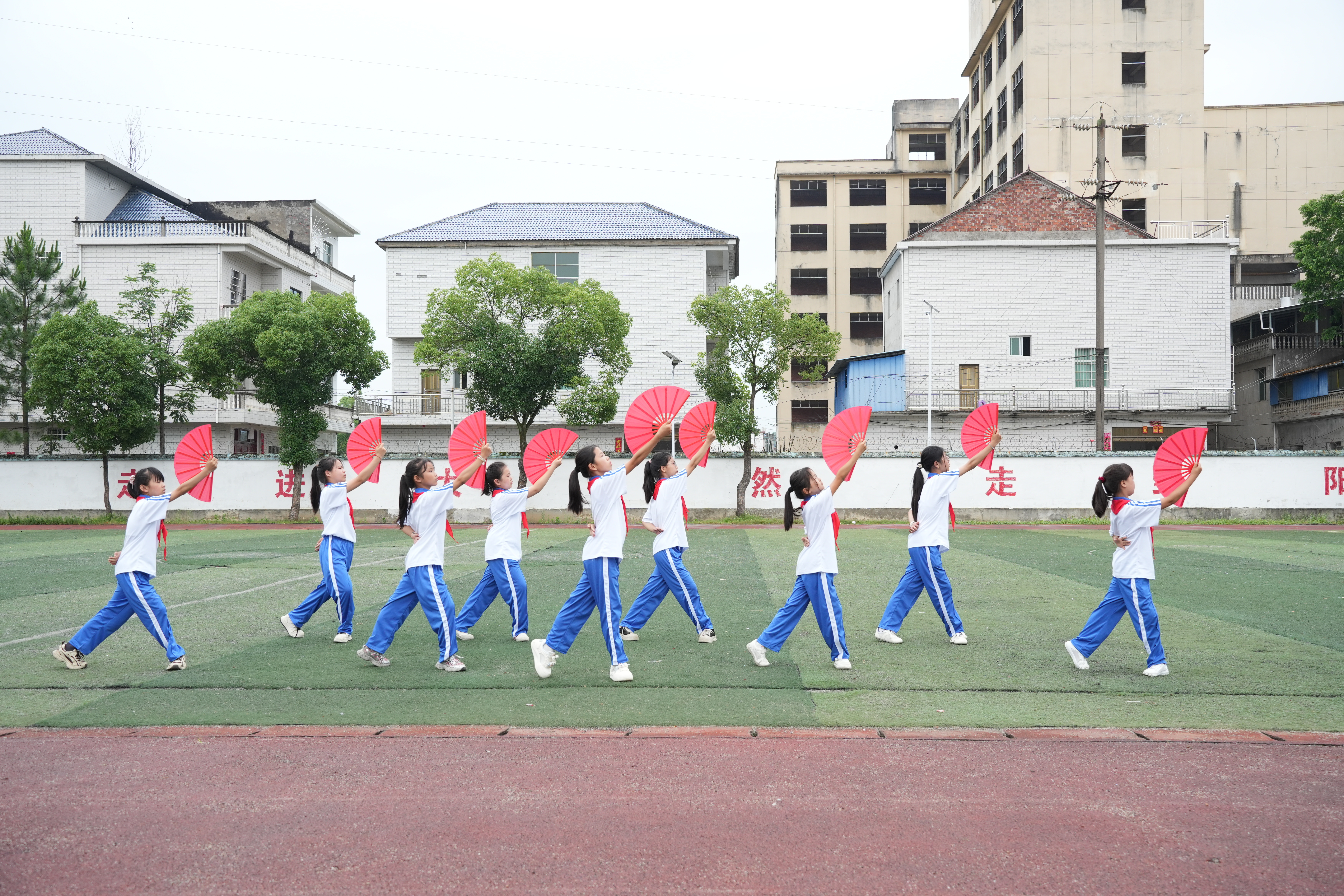 cec1834dd9ffdd958cf8389b7530fa11.jpg