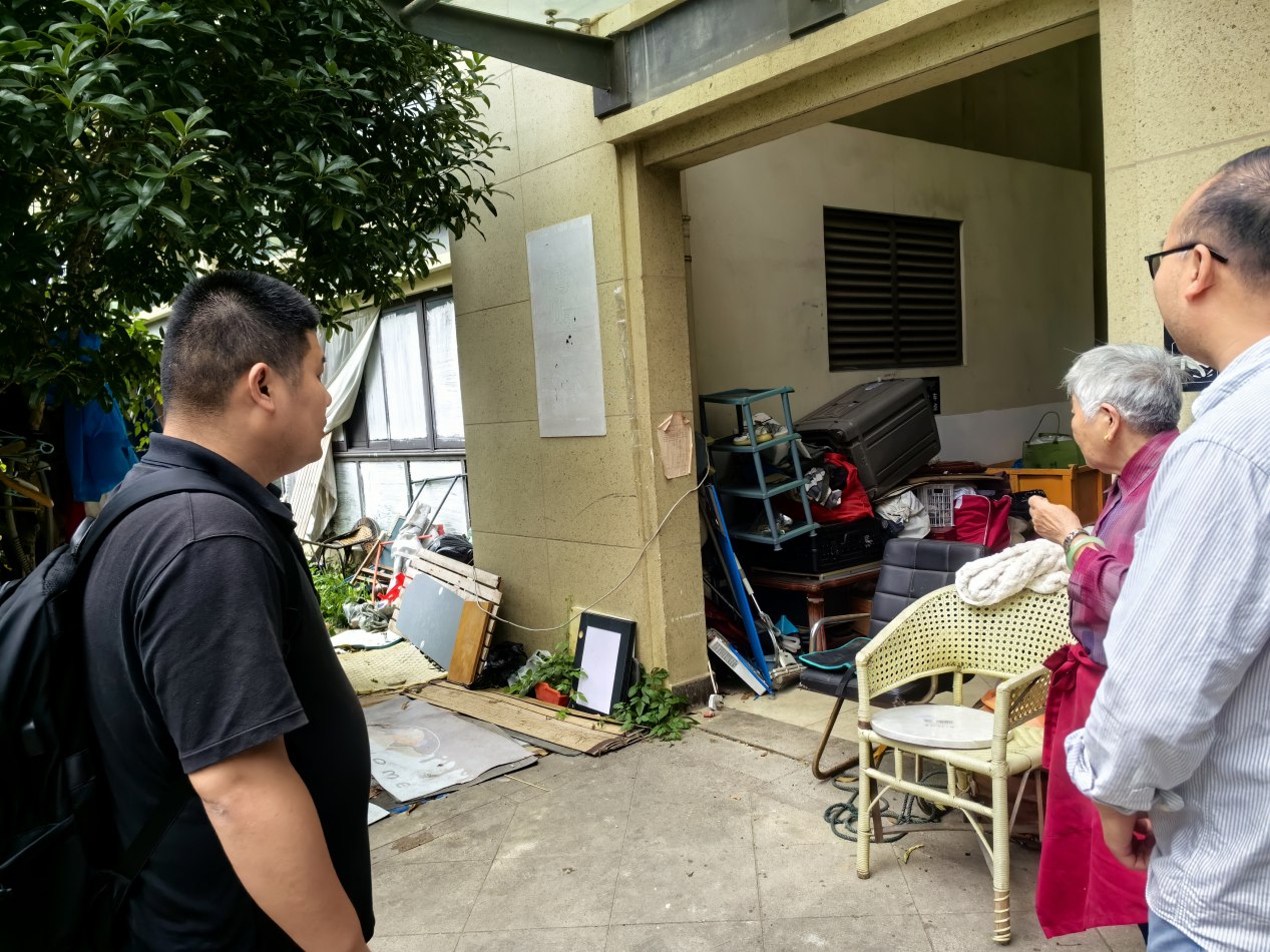 从“楼道堆物”到“上门变现”——鄞州“两网融合”全量回收让拾荒老人不再愁