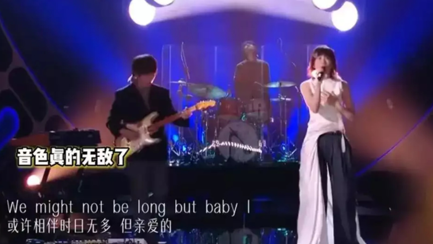 “窦靖童帮唱一句没唱”冲上热搜，乐队回应：我们是来助演的