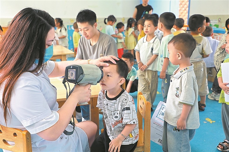 石城县：爱眼护眼（图）