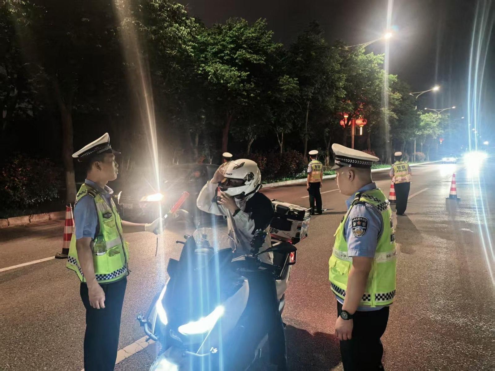 图说:集中整治行动现场。
