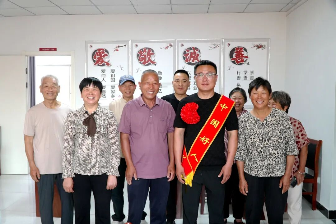 冰河纵身救娃,徐州这位村民凭本能获评“中国好人”