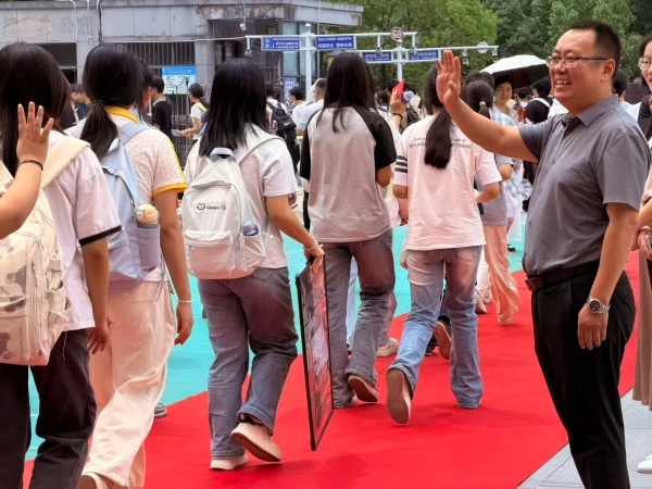 清和逐梦留雅韵少年扬帆向远方——肥东三中清和校区2026届初三毕业典礼圆满举行(图4)