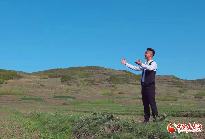 罗杰的花儿人生，是年轻非遗传承人对文化根脉的深情守护。
