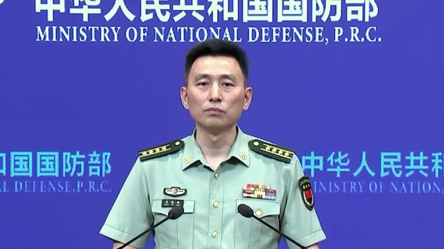日本多次跟监辽宁舰航母编队，国防部回应