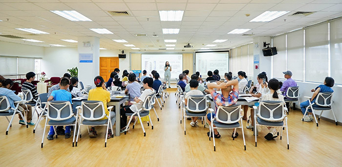 认知觉醒的灯塔之旅:从三脑协同到行动落地