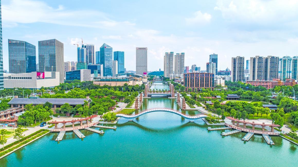 全球城市开放空间大奖项目千灯湖公园。(桂城供图,摄影/容铸华)