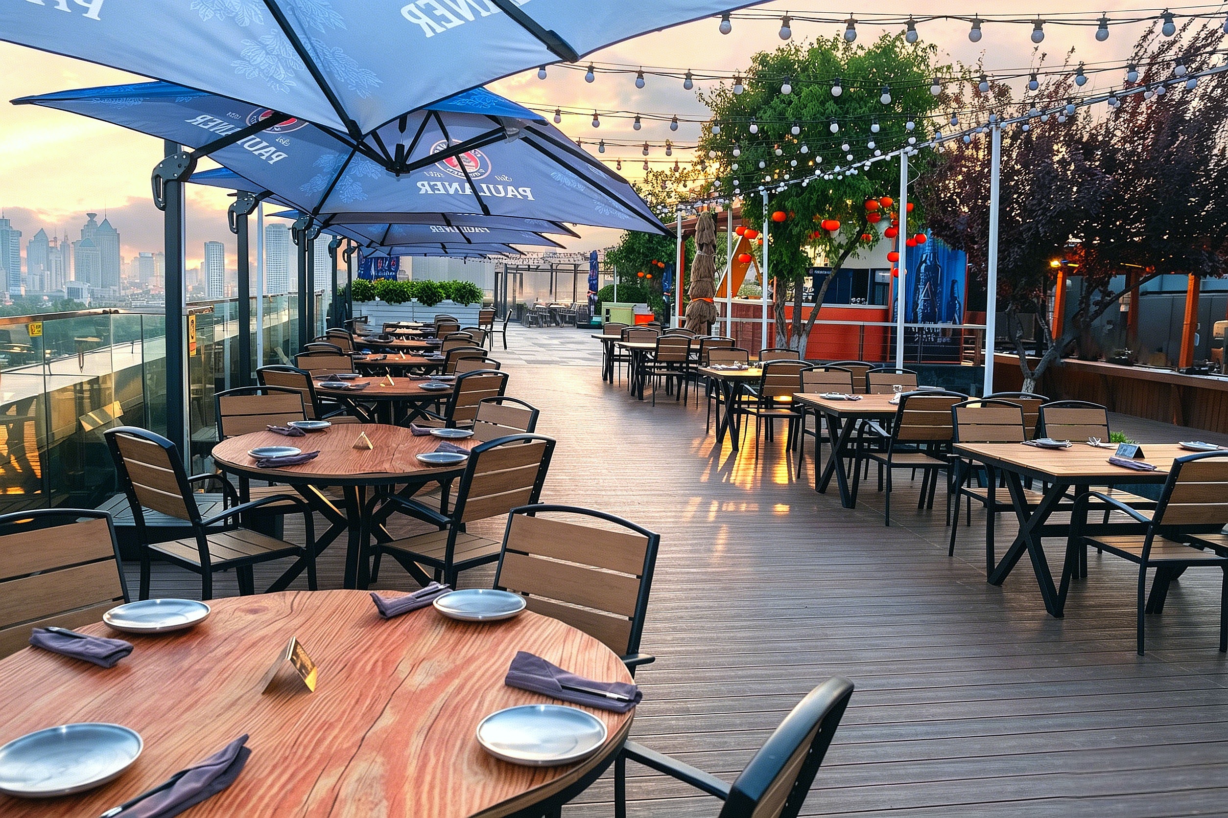 云端揽泉城，夏夜醉微醺｜济南绿发贵和洲际酒店 2026 屋顶啤酒花园全新启幕