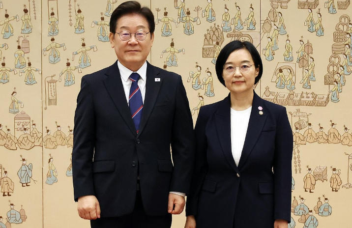 人物丨韩国又将罕见迎来女总理,李在明为何意外选中了她?