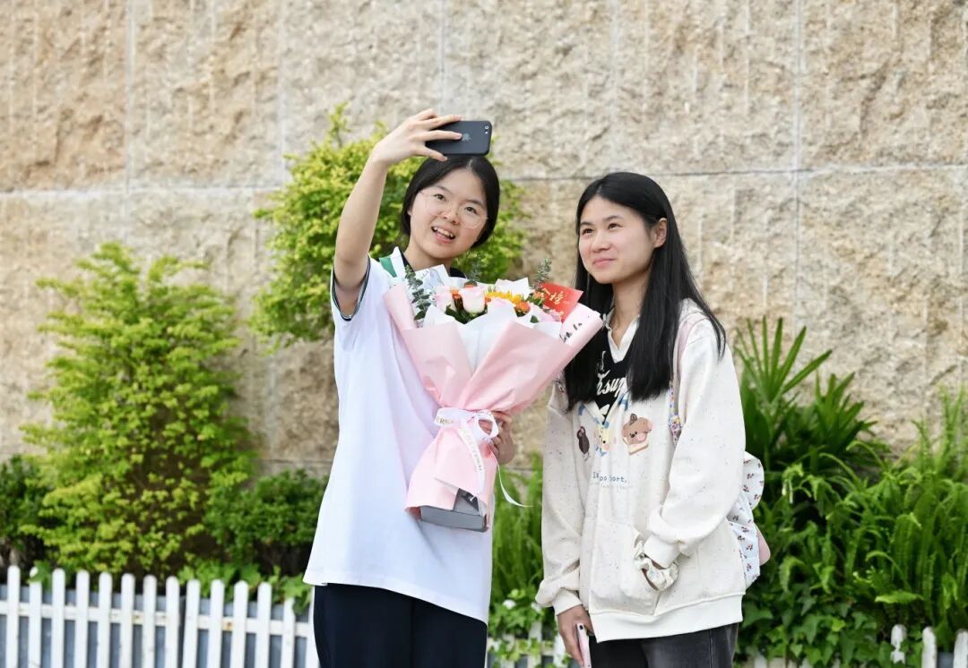 805b266bbb4f6a35905014ecac3788a7.jpg