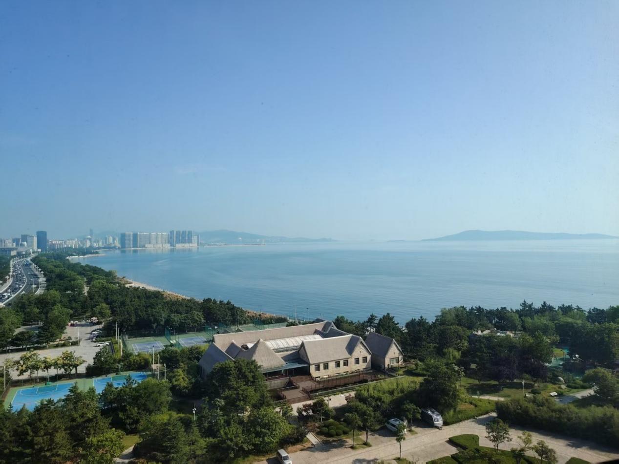 (威海城市风光一角)